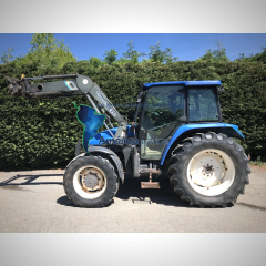 PORTA ESQUERDA TRATOR NEW HOLLAND TL / TS / TM - 82019226 / 87314711/ 82036001