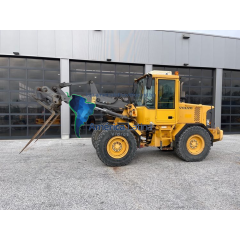 LAT ESQ PARABRISA NA BORRACHA - VOLVO - L50E / L60E / L60C / L50C / L70C / L70D / L70E / L90E - 0
